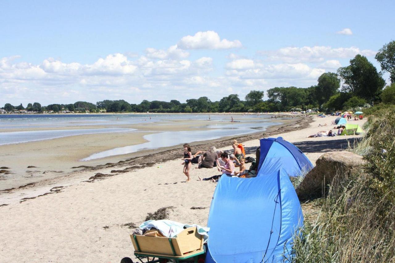 Reetdachhaus Mit Eigenem Strandkorb In Wohlenberg An Der Ostsee Εξωτερικό φωτογραφία