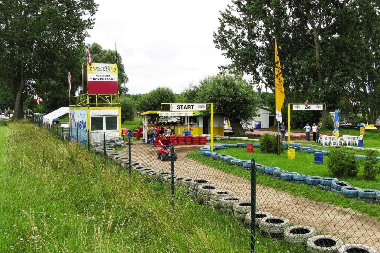 Reetdachhaus Mit Eigenem Strandkorb In Wohlenberg An Der Ostsee Εξωτερικό φωτογραφία